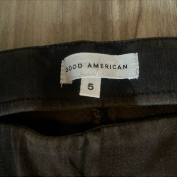 Good American pull on skinny jeans - Picture 3 of 5